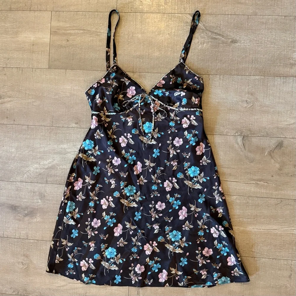 VTG Adonna chocolate Brown Floral satin slip Dress tie front back size large Y2K